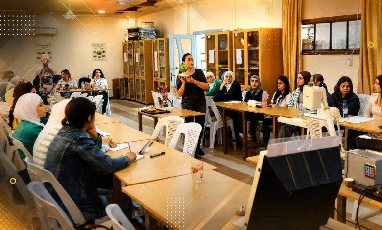 دورة في حمص لتطوير تدريس العلوم بأساليب تفاعلية